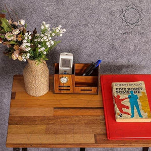 Industrial C-Shaped Laptop Table – Customizable Metal Frame Side Table for Sofa & Bed