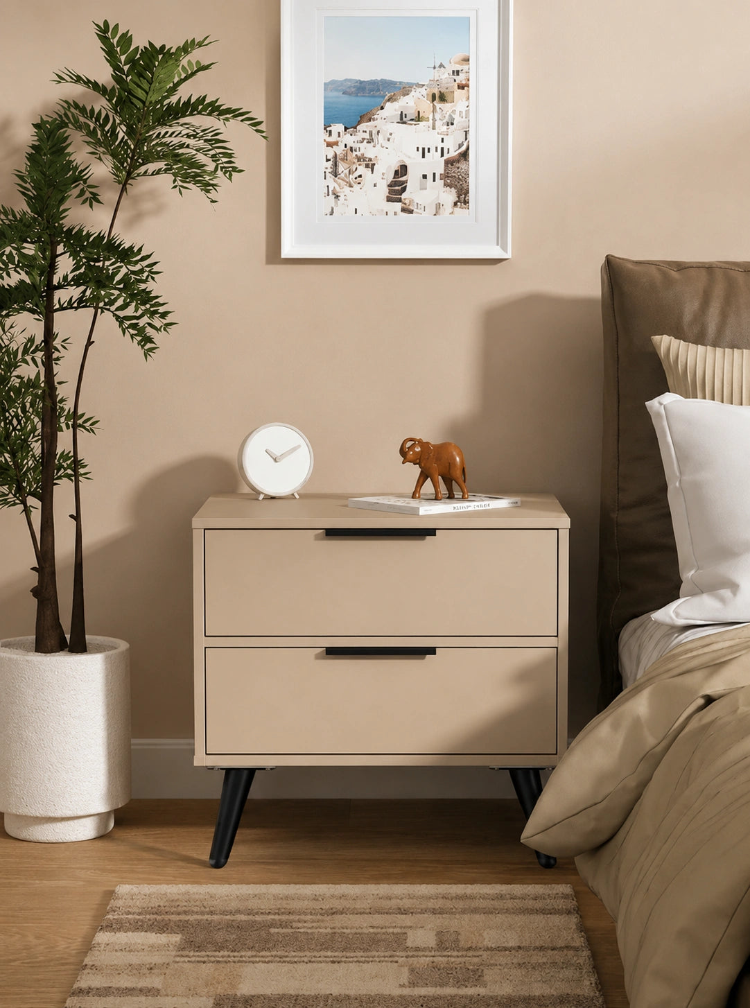 Compact Solid Wood Side Tabel With 2 Drawer
